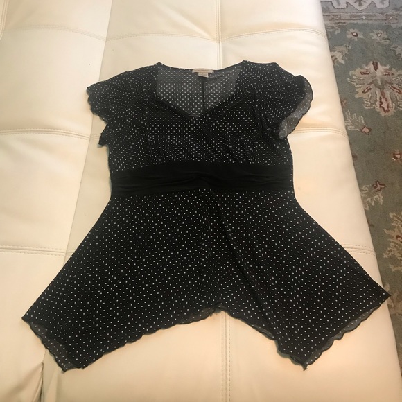 Flattering black top - Picture 1 of 3